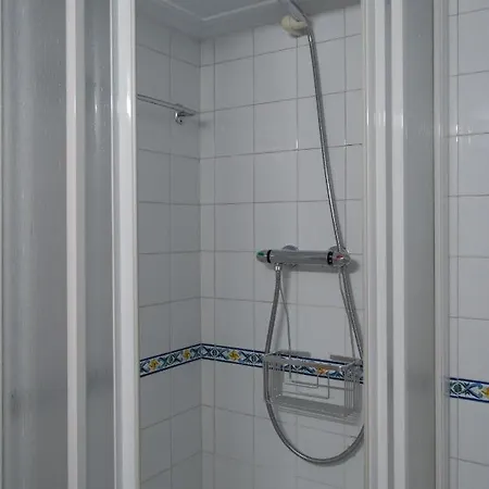 Av Avda. Costa 108