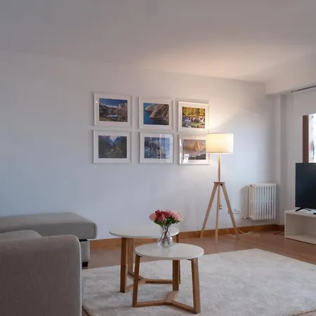 Av Avda. Costa 108 Lägenhet