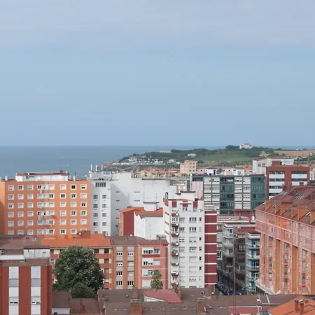 Av Avda. Costa 108 *